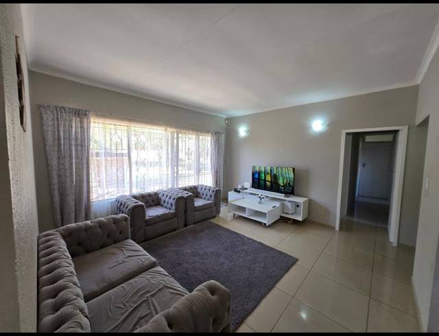 3 BEDROOM PROPERTY TO RENT IN BRACKENHURST